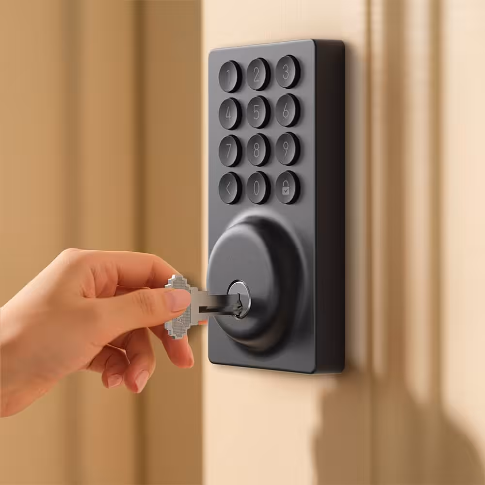 Aqara Smart Door Lock B50 — with Installation 4 Aqara Smart Lock B50 mechanical key fallback for emergency unlocking
